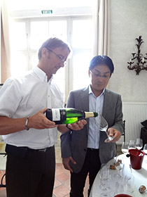 フレネ氏と情野氏